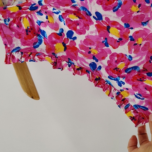 Time & Tru Pink Floral Pullover Blouse Sleeveless Top Button Front NWT Medium - Picture 5 of 8